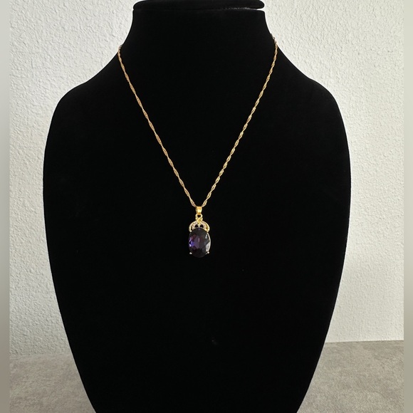 Jewelry - Purple Pendant 14kg plated Necklace
